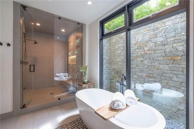 Recently lowered to 2,300,000 Million with an appraisal of 2,995 - photo 24