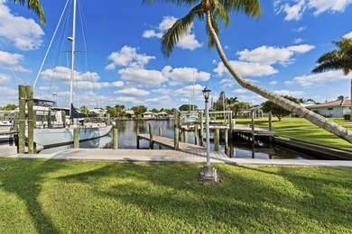 Beautifully renovated waterfront home in Beau Rivage with ocean - photo 29