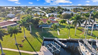 Beautifully renovated waterfront home in Beau Rivage with ocean - photo 30