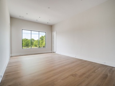Luxury Estate Opportunity. Private Lake Views. Guest House + - photo 31