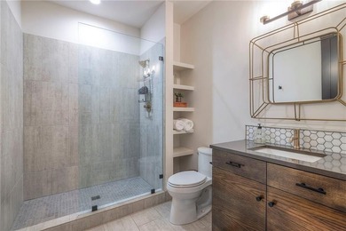 Recently lowered to 2,300,000 Million with an appraisal of 2,995 - photo 35