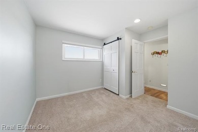 Beautifully updated Woodland Lake home where you can enjoy - photo 21