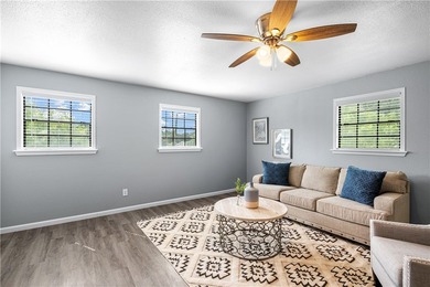 Welcome to 10946 Birdwood Circle in Corpus Christi, Texas. This - photo 23