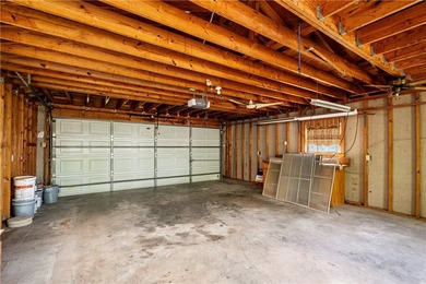Welcome to 10946 Birdwood Circle in Corpus Christi, Texas. This - photo 28