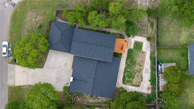 Welcome to 10946 Birdwood Circle in Corpus Christi, Texas. This - photo 31