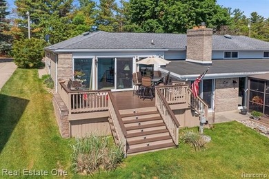 Beautifully updated Woodland Lake home where you can enjoy - photo 36