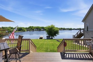 Beautifully updated Woodland Lake home where you can enjoy - photo 39