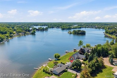 Beautifully updated Woodland Lake home where you can enjoy - photo 42