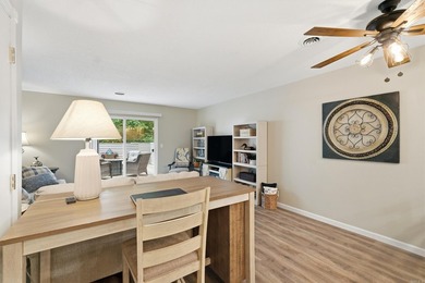 Beautifully updated and fully furnished 2BR/1.5BA Lakewood Hills - photo 11