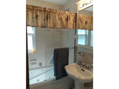 Exceptional investment or owner-occupant opportunity in the - photo 15