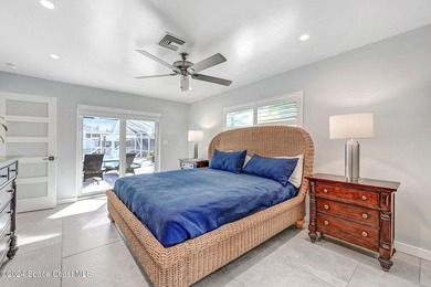 Waterfront Navigable Pool Home! Welcome to this lovely modern - photo 16