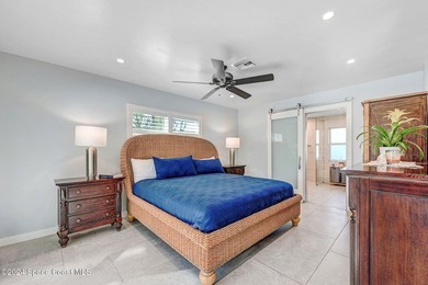 Waterfront Navigable Pool Home! Welcome to this lovely modern - photo 18