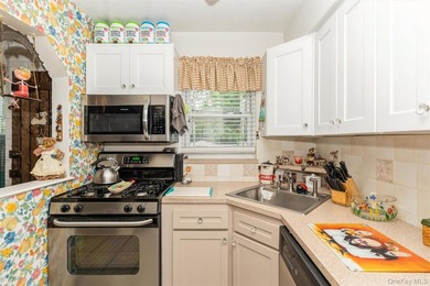 Exceptional investment or owner-occupant opportunity in the - photo 19