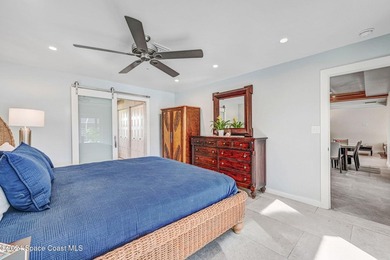 Waterfront Navigable Pool Home! Welcome to this lovely modern - photo 19