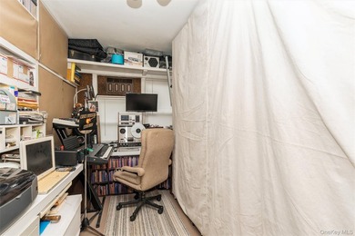 Exceptional investment or owner-occupant opportunity in the - photo 21