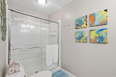 Beautifully updated and fully furnished 2BR/1.5BA Lakewood Hills - photo 24