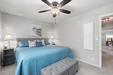 Beautifully updated and fully furnished 2BR/1.5BA Lakewood Hills - photo 28