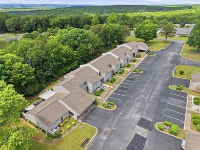 Beautifully updated and fully furnished 2BR/1.5BA Lakewood Hills - photo 38
