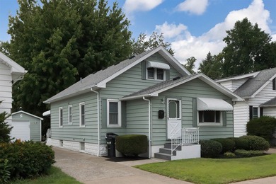 Lake Erie Home Sale Pending in Erie Pennsylvania