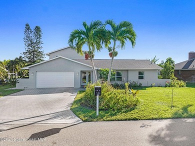 Waterfront Navigable Pool Home! Welcome to this lovely modern - photo 42