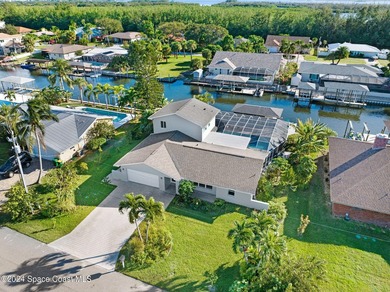 Waterfront Navigable Pool Home! Welcome to this lovely modern - photo 49