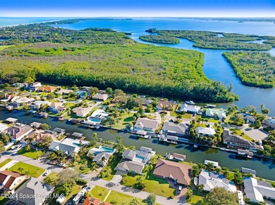 Waterfront Navigable Pool Home! Welcome to this lovely modern - photo 55