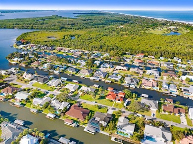 Waterfront Navigable Pool Home! Welcome to this lovely modern - photo 59