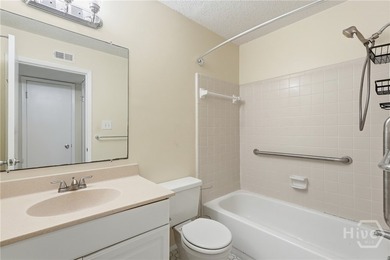Very nice 1st floor condominium in The Commons on Wilmington - photo 15