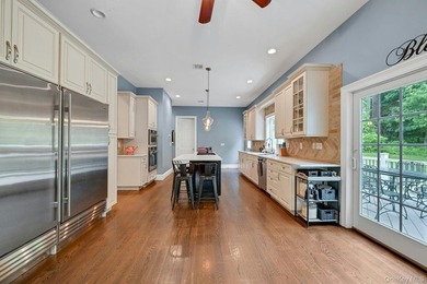 Nestled at the end of a private cul-de-sac in highly desirable - photo 16