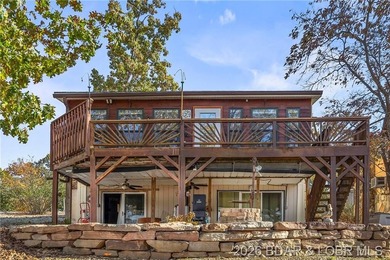 36X46 Man Cave has an office/workshop/Crafts area with a window - photo 1