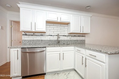 Conveniently located minutes from the interstate and downtown - photo 24