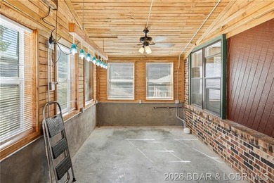 36X46 Man Cave has an office/workshop/Crafts area with a window - photo 7