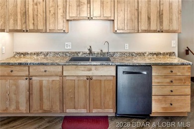 36X46 Man Cave has an office/workshop/Crafts area with a window - photo 10