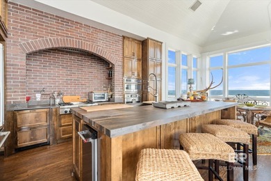 This is a Coming Soon Listing. Skywalk is a remarkable - photo 32