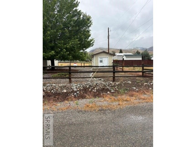 Comfortable Low Maintenance living! This well maintained 3 - photo 6