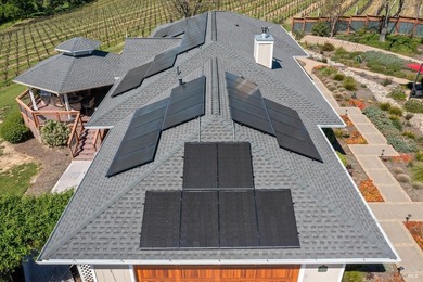 Lakeview Vineyard is a stunning 17-Acre Estate with a Pinot Noir - photo 43