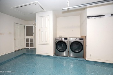 Conveniently located minutes from the interstate and downtown - photo 48