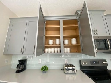 Welcome to this stunning 5-bedroom, 5-bathroom home, where - photo 9
