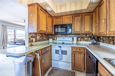 Charming Lakefront Haven at the 52 MM - A Lifetime of Memories - photo 10