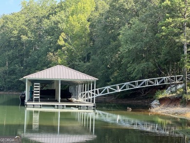 Lake Hartwell Lot For Sale in Hartwell Georgia