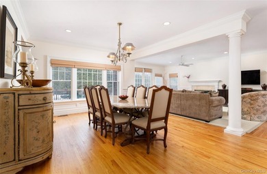 Located in the heart of Water Mill on a private cul-de-sac - photo 11