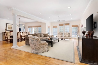 Located in the heart of Water Mill on a private cul-de-sac - photo 15
