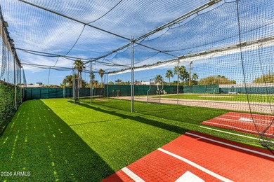 Discover an exceptional 1-acre parcel in the heart of Scottsdale - photo 6