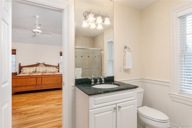 Located in the heart of Water Mill on a private cul-de-sac - photo 25