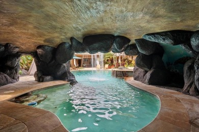 One-of-a-Kind Keawakapu Beachfront Estate in one of Maui's most - photo 25