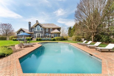 Located in the heart of Water Mill on a private cul-de-sac - photo 35