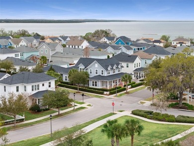 PARADE of HOMES-OAKLAND PARK! Experience refined Florida living - photo 8