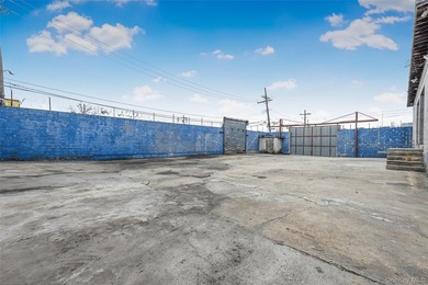 Warehouse in Brooklyn- Greenpoint for sale . Corner property - photo 11