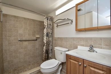 Enjoy comfortable, carefree living in this impeccably maintained - photo 12
