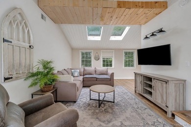 Large Colonial in South Oakdale. Amazing location. 4 Brs, 4.5 - photo 13